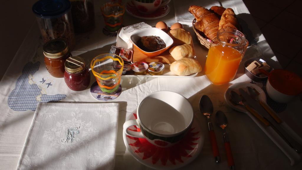 Il Melograno Bed and Breakfast Borgo San Dalmazzo Εξωτερικό φωτογραφία