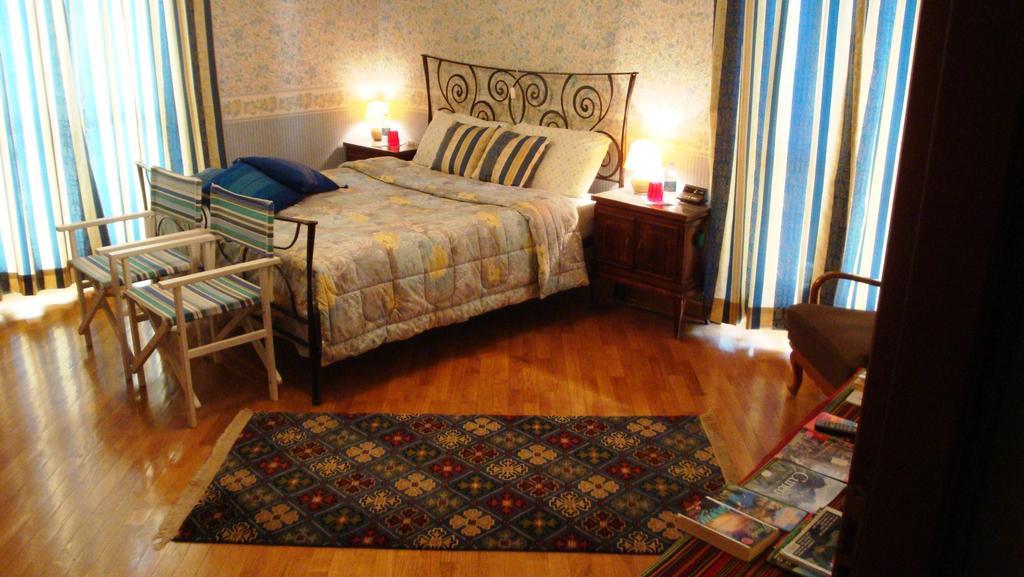 Il Melograno Bed and Breakfast Borgo San Dalmazzo Δωμάτιο φωτογραφία